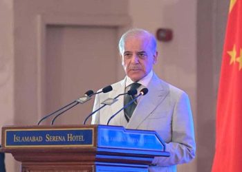 پاکستان ایران امریکا تنازع طےکرنےکے لیے مرکزی کردار ادا کر رہا ہے ،وزیراعظم