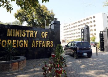 Reports of Iranian aircraft being transferred to Pakistan rejected