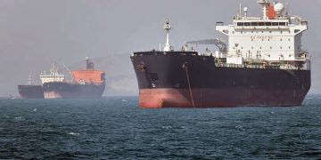 Revolutionary Guards seize oil tanker