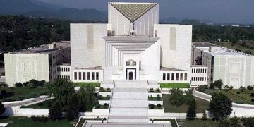 Supreme Court and Federal Constitutional Courts declared equal