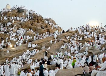 The most important pillar of Hajj, Waqfah Arafat, will be performed today, Hajj pilgrims have begun gathering in the plain of Arafat.