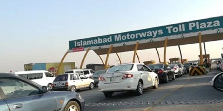الیکٹرک اور ہائبرڈ گاڑیوں کے لیے ٹول ٹیکس ختم کیے جانے کا امکان