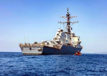 US Navy warship lost power and engines for several hours