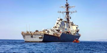US Navy warship lost power and engines for several hours