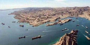 48 ships safely pass through the Strait of Hormuz