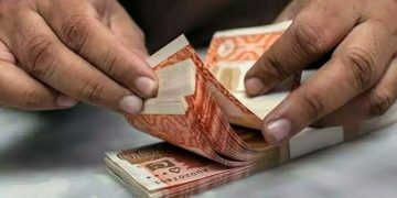 Federal cabinet approves 7% salary hike in finance bill