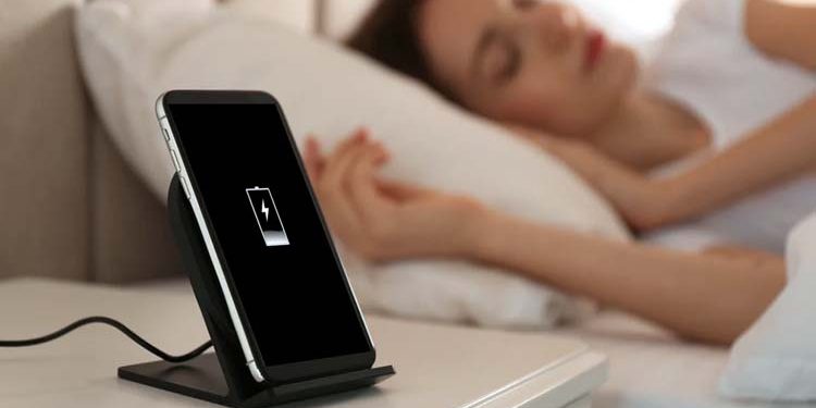 Is it dangerous or safe to charge your mobile phone overnight