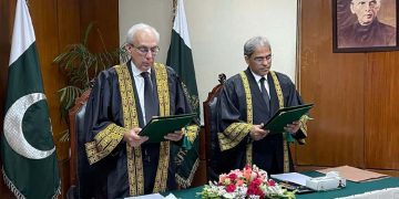 Justice Muneeb Akhtar takes oath as Acting Chief Justice of Pakistan
