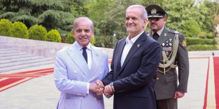 مسعود پزشکیان کل پاکستان کا دورہ کرینگے ،ایرانی حکام کی تصدیق
