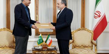 محسن نقوی کی عباس عراقچی سے ملاقات