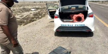 Motorway police's honesty, bag full of jewelry worth Rs 2.2 million handed over to owner