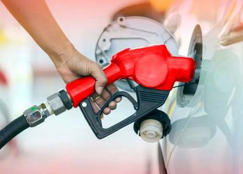 Petrol 4 rupees, diesel 2 rupees per liter cheaper