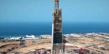 Saudi Arabia's one-kilometer-high tower nears completion