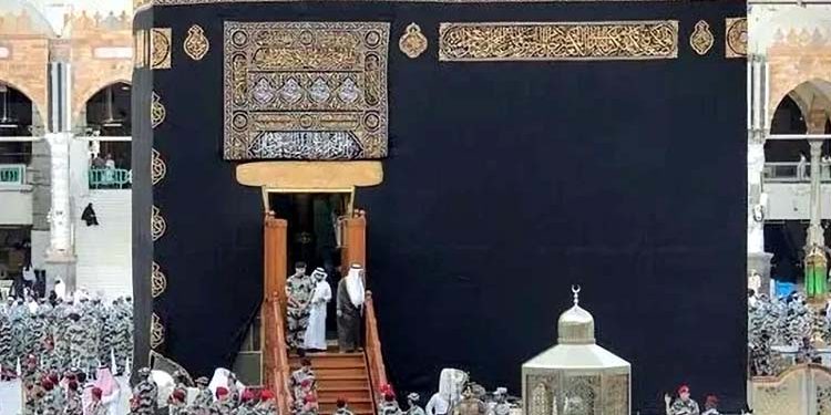 The spiritual ceremony of bathing the Kaaba with thousands of drops of rose water and Zamzam water