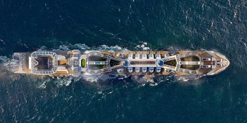 The world's largest floating city, with a capacity to house 80,000 people