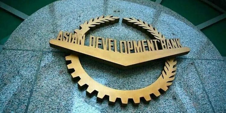ترکیہ نے مہنگائی کا مقابلہ کر لیا، پاکستان ابھی بھی مشکلات کا شکار: ایشیائی ترقیاتی بینک