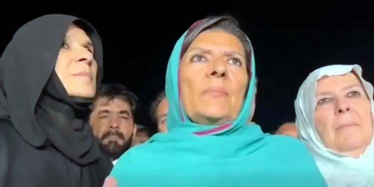 Aleema Khan and Uzma Khan declared proclaimed offenders; perpetual arrest warrants issued.