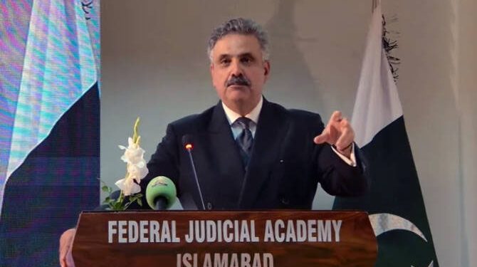 انصاف میں احتساب کو یقینی بنایاجارہاہے،چیف جسٹس