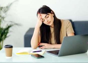 Constant fatigue, hair loss, and weakness A warning sign for women.