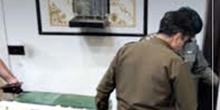 Death of a female student in Ichhra, Lahore Tuition center owner and his two daughters taken into custody.