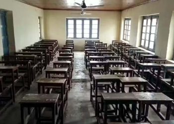 Decision to close or merge another 555 government schools in Punjab.
