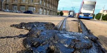 Did Britain's roads really start melting due to the heat
