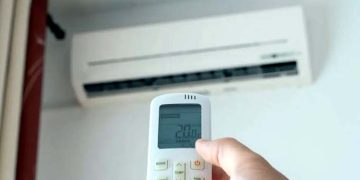 Do you also turn off the AC and immediately switch it back on