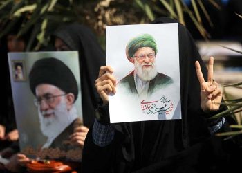Farewell to the Leader of the Revolution, Iran in tears