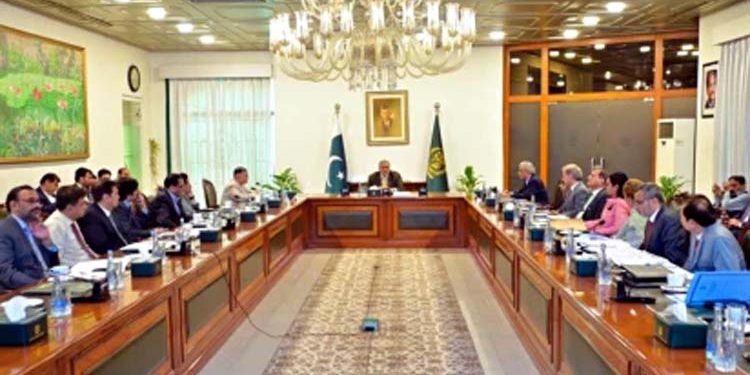 Federal government decides to continue austerity measures