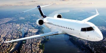 How much does it cost to rent a private jet for an hour