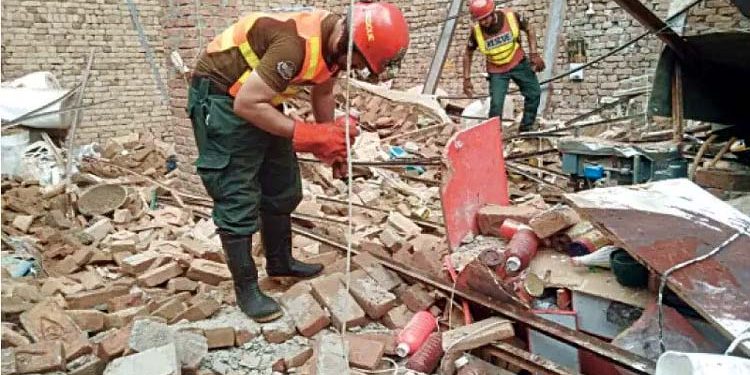 Jahanian Three people killed when a wall under construction collapsed.