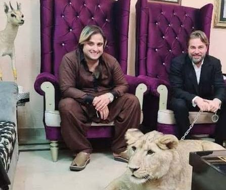 ٹک ٹاکر کاشف ضمیر کے خلاف پولیس اہلکار کو دھمکیاں دینے کا مقدمہ درج