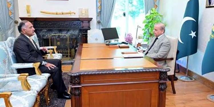 NDMA Chairman meets the Prime Minister.