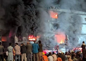 سانحہ گل پلازہ ،کراچی کی عدالت میں پولیس چالان مسترد