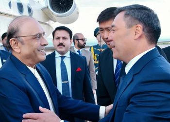 صدر زرداری کا دورہ کرغزستان ،وفود کی سطح پر مذاکرات