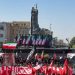 تہران میں علی خامنہ ای کے انگوٹھی پہنے ہاتھ کا دیو قامت مجسمہ نصب