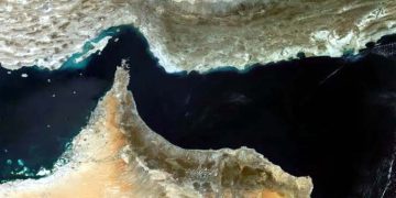 Strait of Hormuz will remain closed Revolutionary Guards