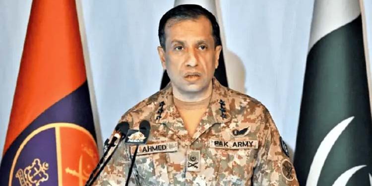 The DG ISPR will hold a news conference at 3 PM.