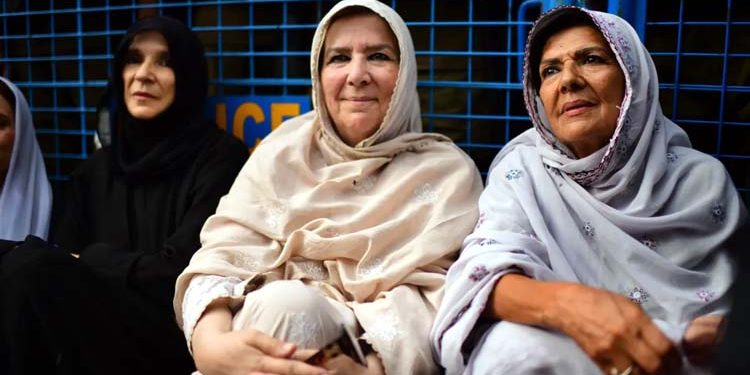 The Lahore High Court has restrained the arrest of Noreen Niazi.