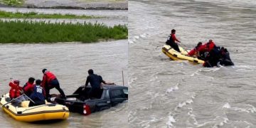Tik Tok madness! While making the video, the car got stuck in the river