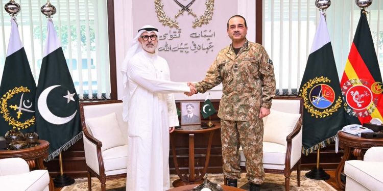 فیلڈ مارشل سے کویتی وزیر خارجہ کی ملاقات