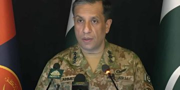 دہشت گردوں سے اب بات چیت کی کوئی گنجائش نہیں ،ہتھیار ڈالیں ورنہ ختم کر دینگے ،ڈی جی آئی ایس پی آر