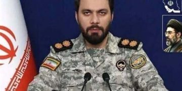 امریکا کو آبنائے ہرمز میں مداخلت کی اجازت نہیں دیں گے،ایرانی فوج