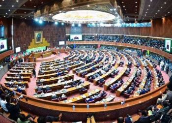 تحریک انصاف کا قائمہ کمیٹی کا بائیکاٹ ختم کرنے کا فیصلہ