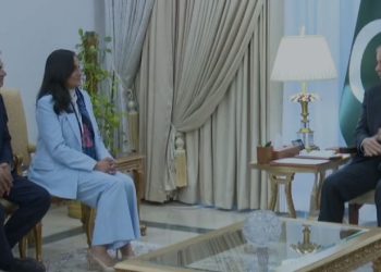 کینیڈا سے تعلقات کو وسعت دینے کی ضرورت ہے ،وزیراعظم کی کینیڈین وزیر خارجہ سے گفتگو