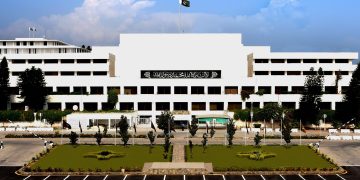 بے نظیر انکم سپورٹ پروگرام کی 75 سرکاری گاڑیاں، کروڑوں کا پٹرول خرچ