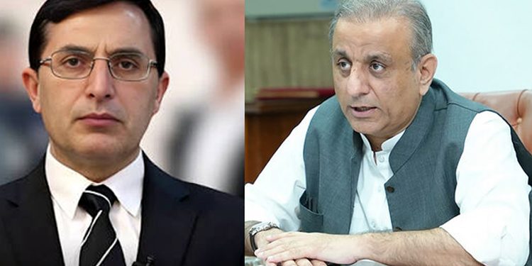 Abdul Aleem Khan offers condolences to Barrister Gohar Ali Khan on his mother's passing.