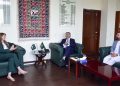 برطانوی ہائی کمشنر کی پاکستانی طلبہ کے ویزوں میں تاخیر کا معاملہ حل کرنے کی یقین دہانی