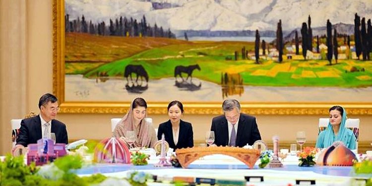 Chief Minister Maryam Nawaz meets with Xinjiang Party Secretary in China, agrees to increase cooperation in agriculture, technology and industry