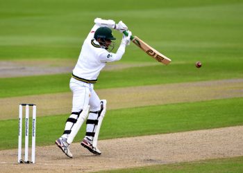 First Test England wins toss, invites Pakistan to bat.
